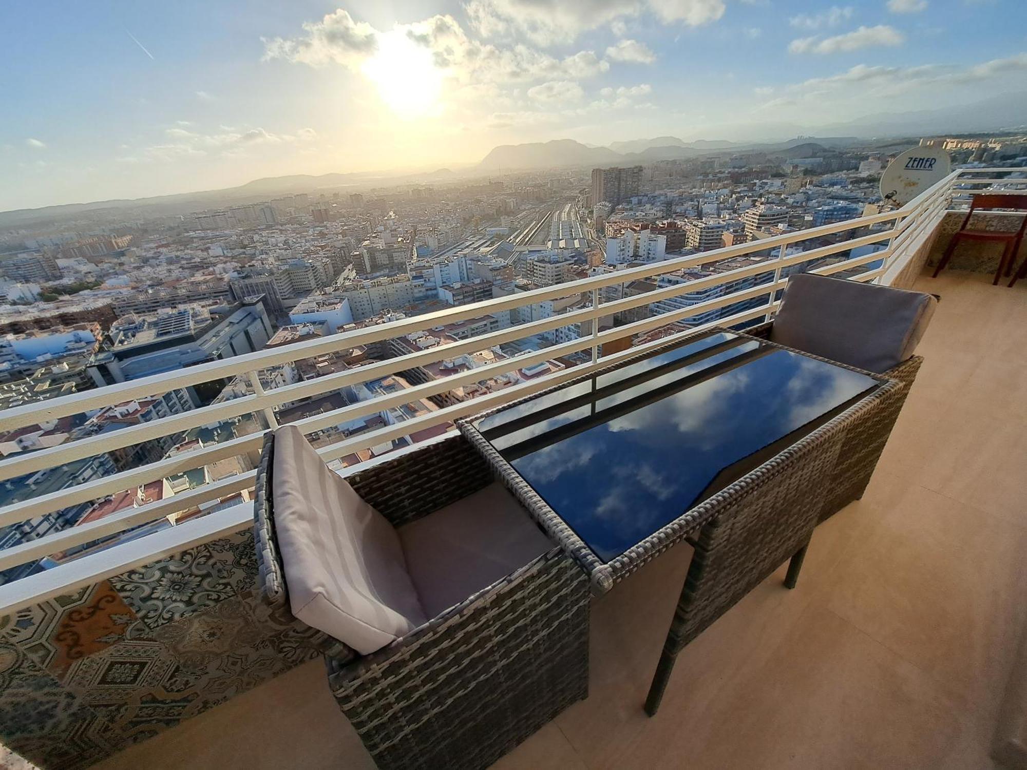 Alicante Skylights Apartments Szoba fotó